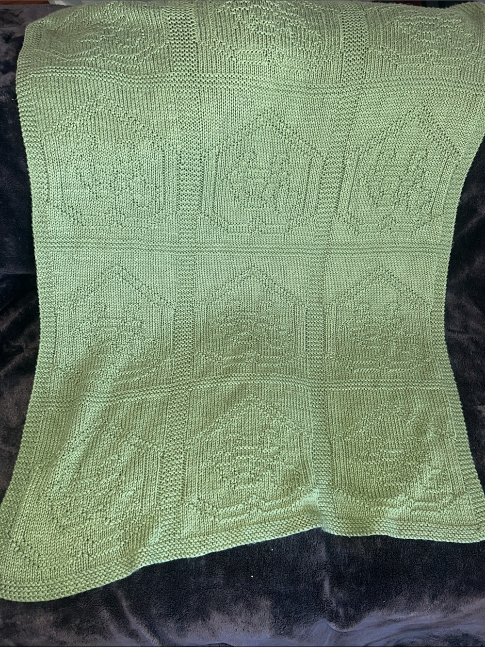 Cozy Green Knit Couch Throw Blanket